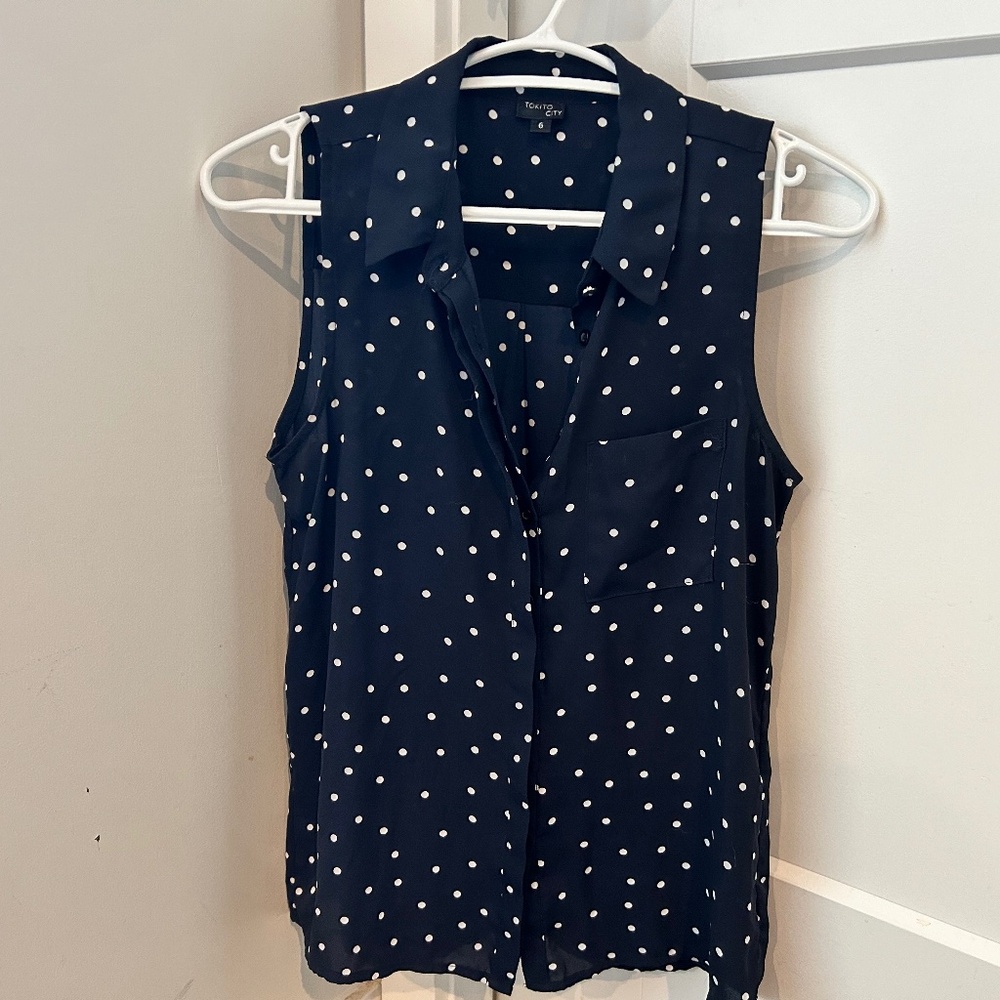 Sleeveless Navy White Polkadot Button Blouse with Collar
